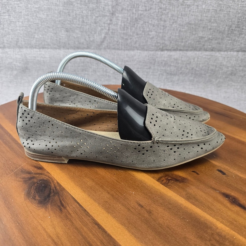 Maurices Gray Pointed Toe Perforated Slip On Loafer Flats Shoes Women's Size 9M‎